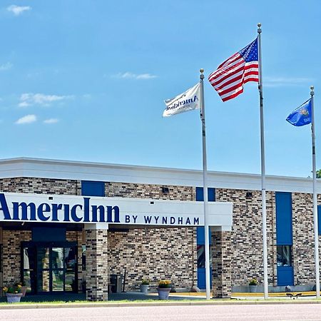 Americinn & Suites By Wyndham Baraboo Event Center Экстерьер фото